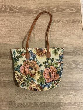 Floral Tapestry Tote Bag with Brown Handles